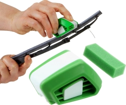 Tīrītāju atjaunotājs ar sūklīti