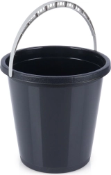 Plastic black bucket 5 l