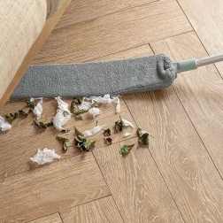 Teleskopiska putekļu slota ar diviem uzgaļiem