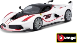 Bburago Ferrari Racing FXX K balts modelis 1:24