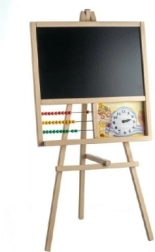 Koka stāvošā tāfele ar skaitīkli un pulksteni