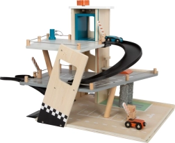 Koka sacīkšu autostāvvieta small foot