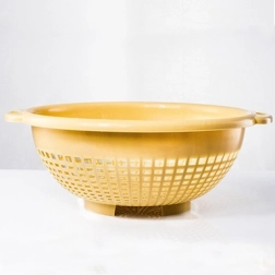 Plastmasas siets ar rokturiem – Polijas izstrādājums