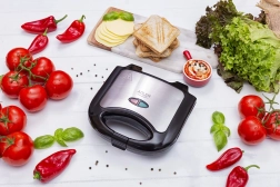 Sendvičpanna ADLER AD 3015, 750 W