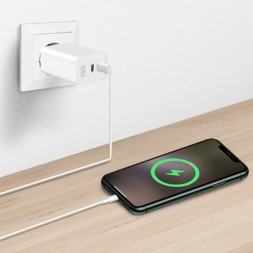 Fast charging with USB Power Delivery