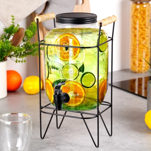 Liels 4,2 l tilpums svētkiem un ikdienai