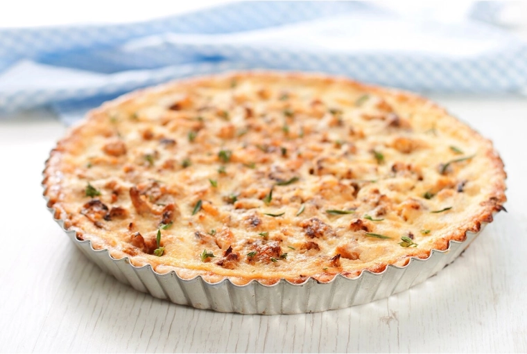 Ideal size for smaller pizza and cakes