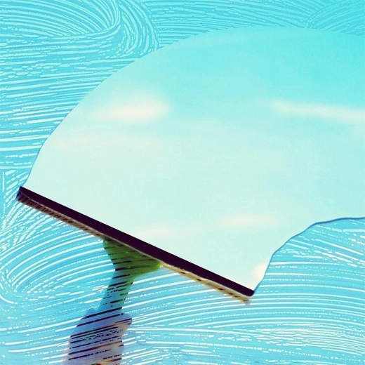 Noskrāpētājs bezšvītru stiklu nopulēšanai