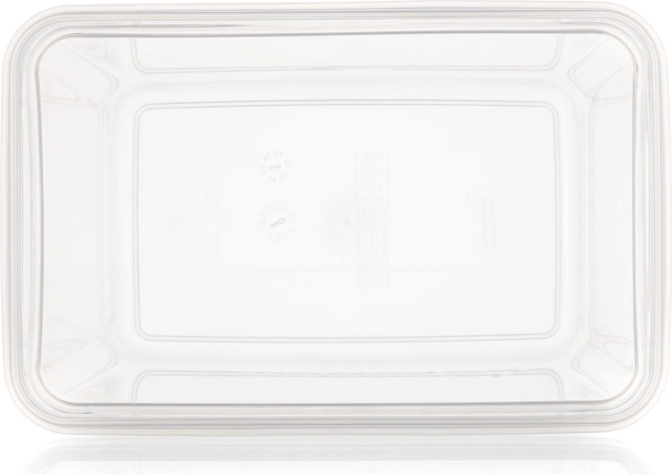 Large 3 l capacity and organized storage
