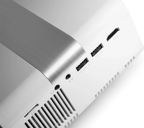 Vienkārša pieslēgšana ar HDMI un USB