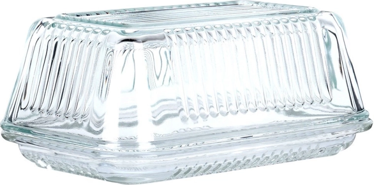 Elegants rievots izskats galdam un ledusskapim