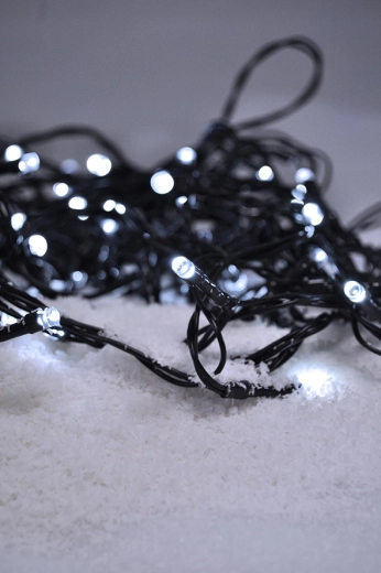 100 cool white LEDs for striking decoration