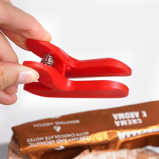 Strong grip and reliable seal