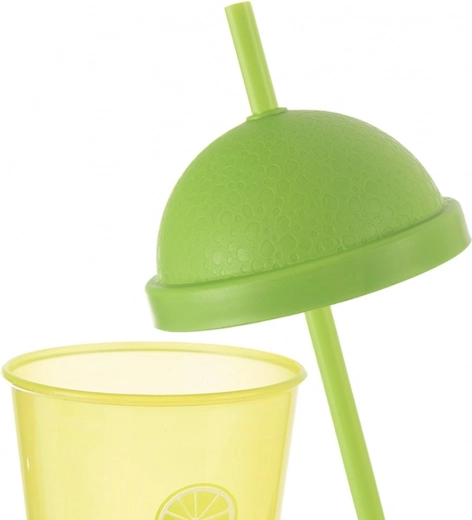 Domed lid to prevent spills and insects