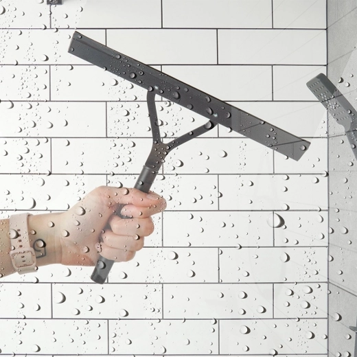 Ergonomiska noslaucīšana dušai un logiem