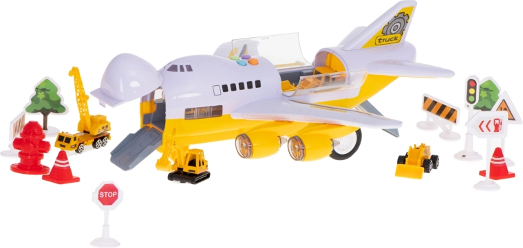 Cargo compartment and folding ramp