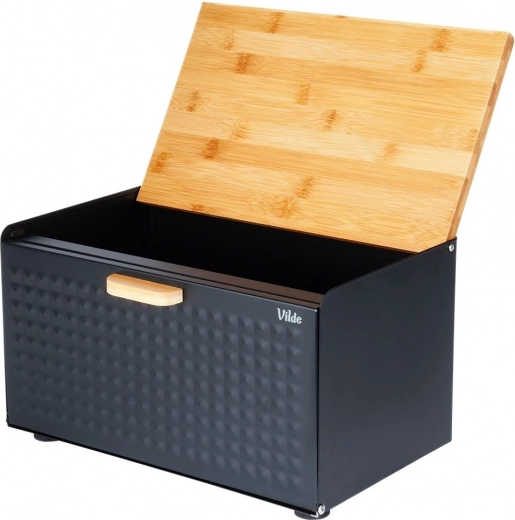 Top lid doubles as a cutting board