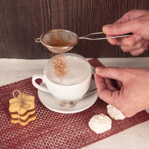 Easy application with fine sifting