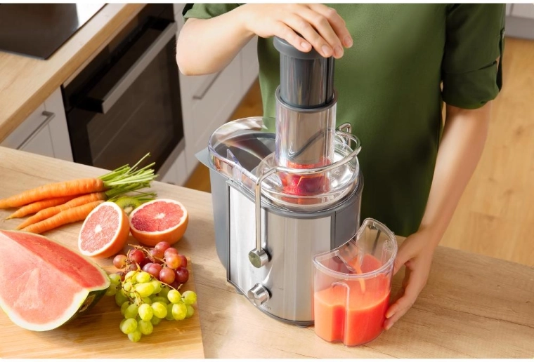 Two speeds for different ingredients