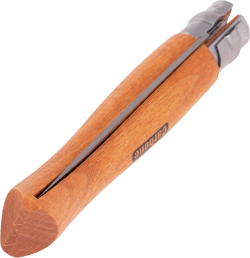 Comfortable beech-wood handle