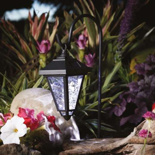 Automatic garden lighting