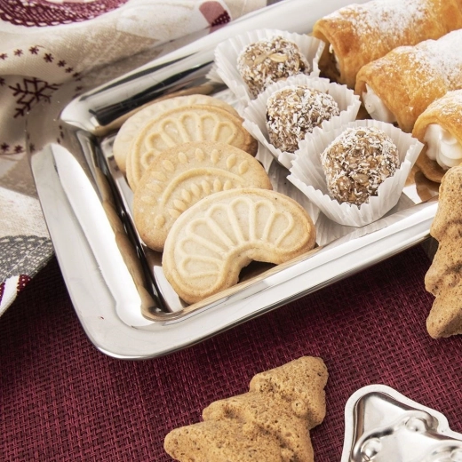 Ideāli piemērota desertu un uzkodu servēšanai