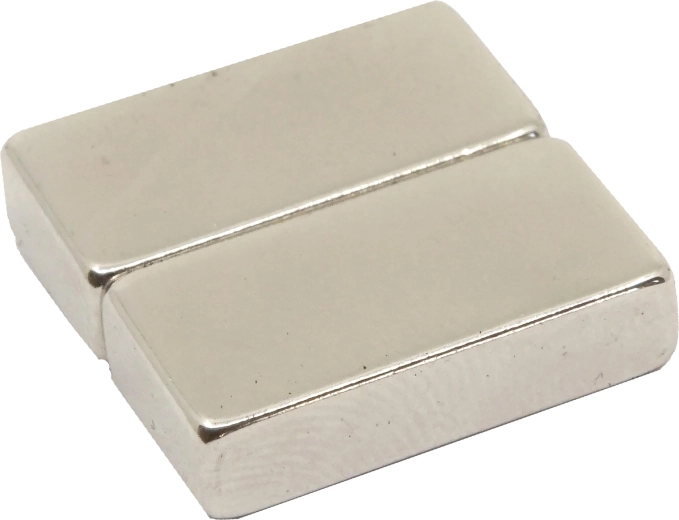 Neodīma magnēts kvadrprizmā 20 × 10 × 5 mm (2 gab.)