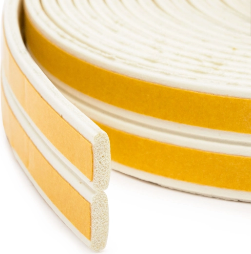 Self-adhesive insulating sealing strip for doors and windows