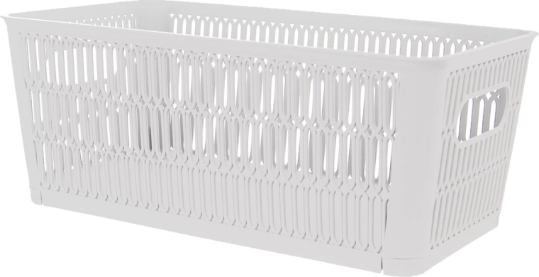 Lightweight plastic and comfortable handles