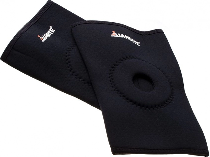 Stabils balsts ar atvērtu ceļgalīti