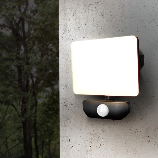 Wide light beam 120° and brightness 2550 lm