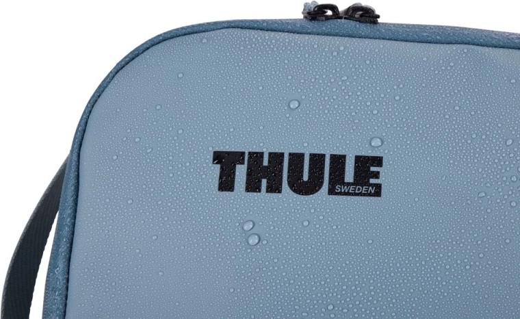 Protection from moisture and dirt