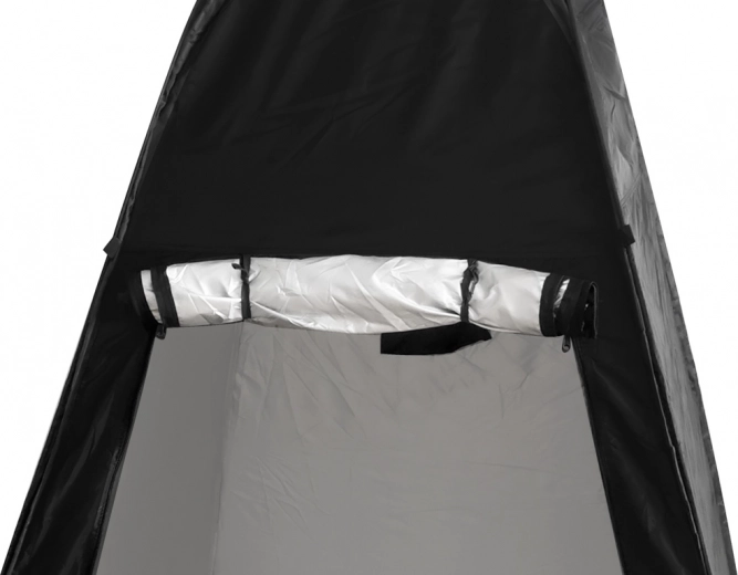 Praktiskas durvis ar rāvējslēdzēju un ventilācijas logs