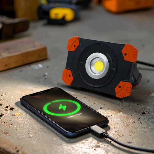Rechargeable floodlight with power bank function