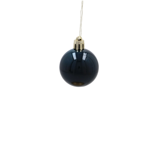 Elegant baubles for a timeless look