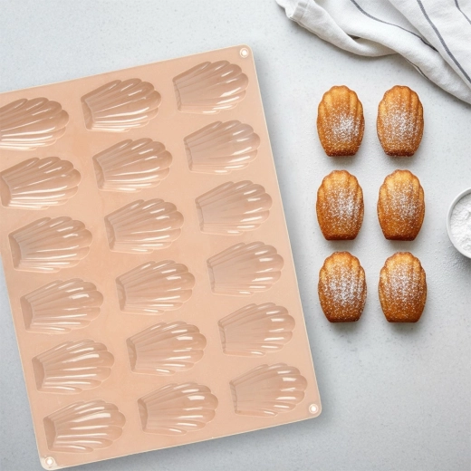 Cepiet 18 madeleinas vienlaikus