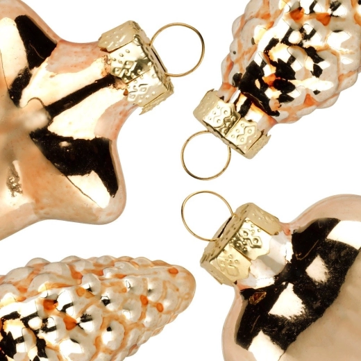 Grezns zelta mirdzums perfektai svētku noskaņai