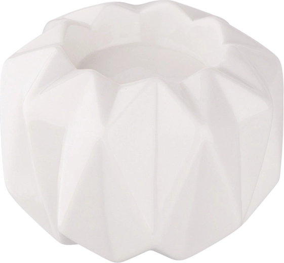 Balts porcelāna svečturis