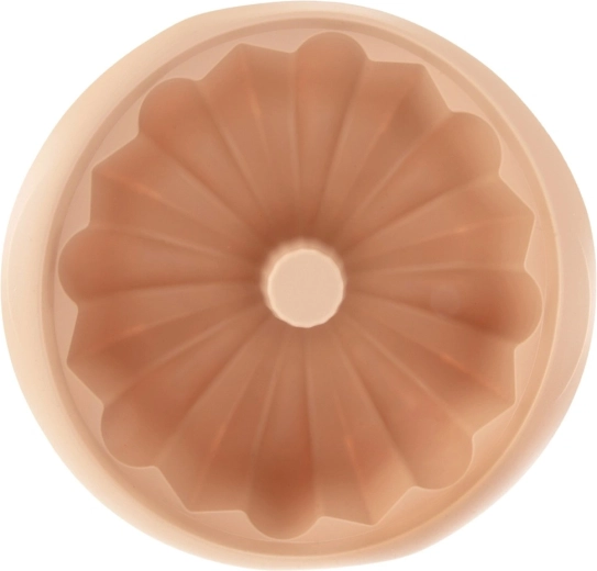 Striking shape for festive serving