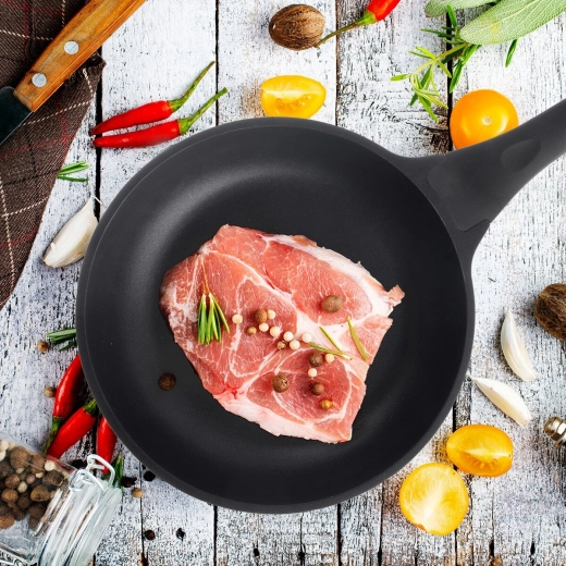 Non-stick surface for easy frying
