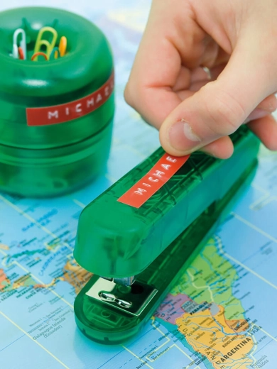 Durable labels without batteries