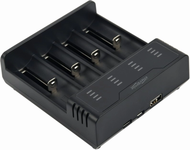USB barošana un funkcionāls dizains