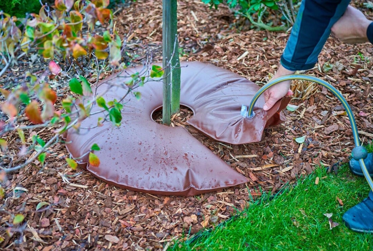 Laistīšanas maiss kokiem 100 cm, 75 l, brūns PVC