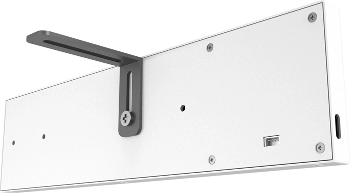 Stable L-shaped bracket