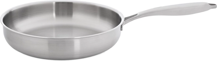 Stainless-steel body and smooth surface for easy cooking on the hob