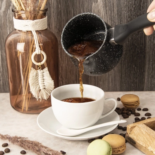 Precise, drip-free pouring