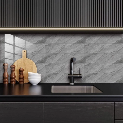 Ūdensizturīga un viegli tīrāma virsma