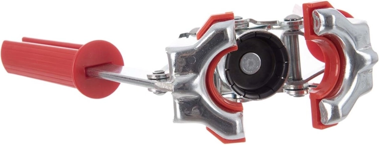 Comfortable manual operation with ergonomic handles