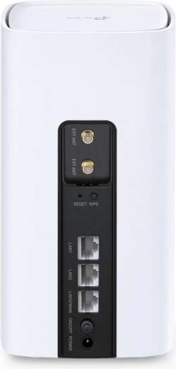 Gigabit ports and easy Plug & Play setup