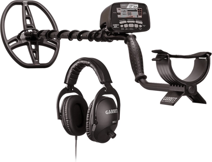 Iron Audio un 40 diskriminācijas līmeņi